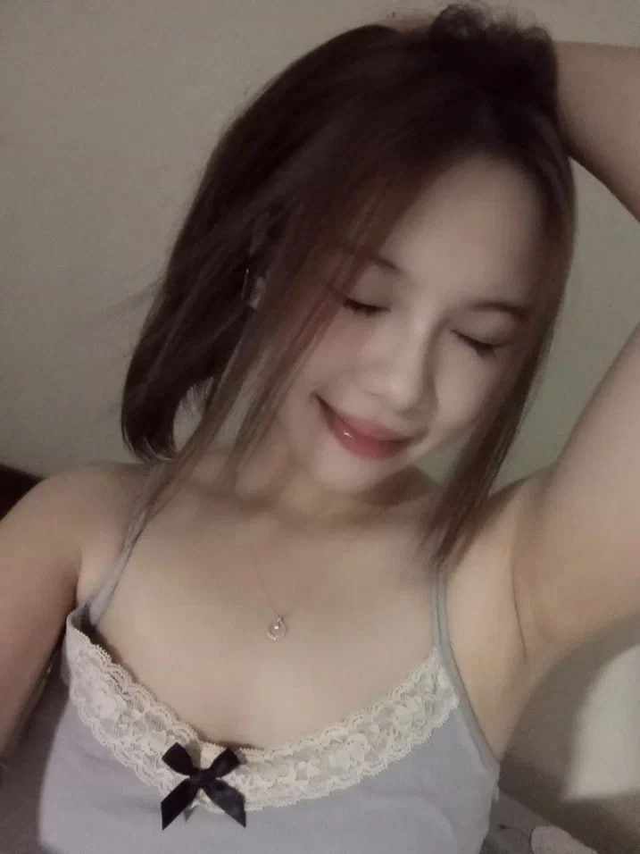 Cậu học trò tự ti được cô gia sư dễ thương dạy bảo tận tình